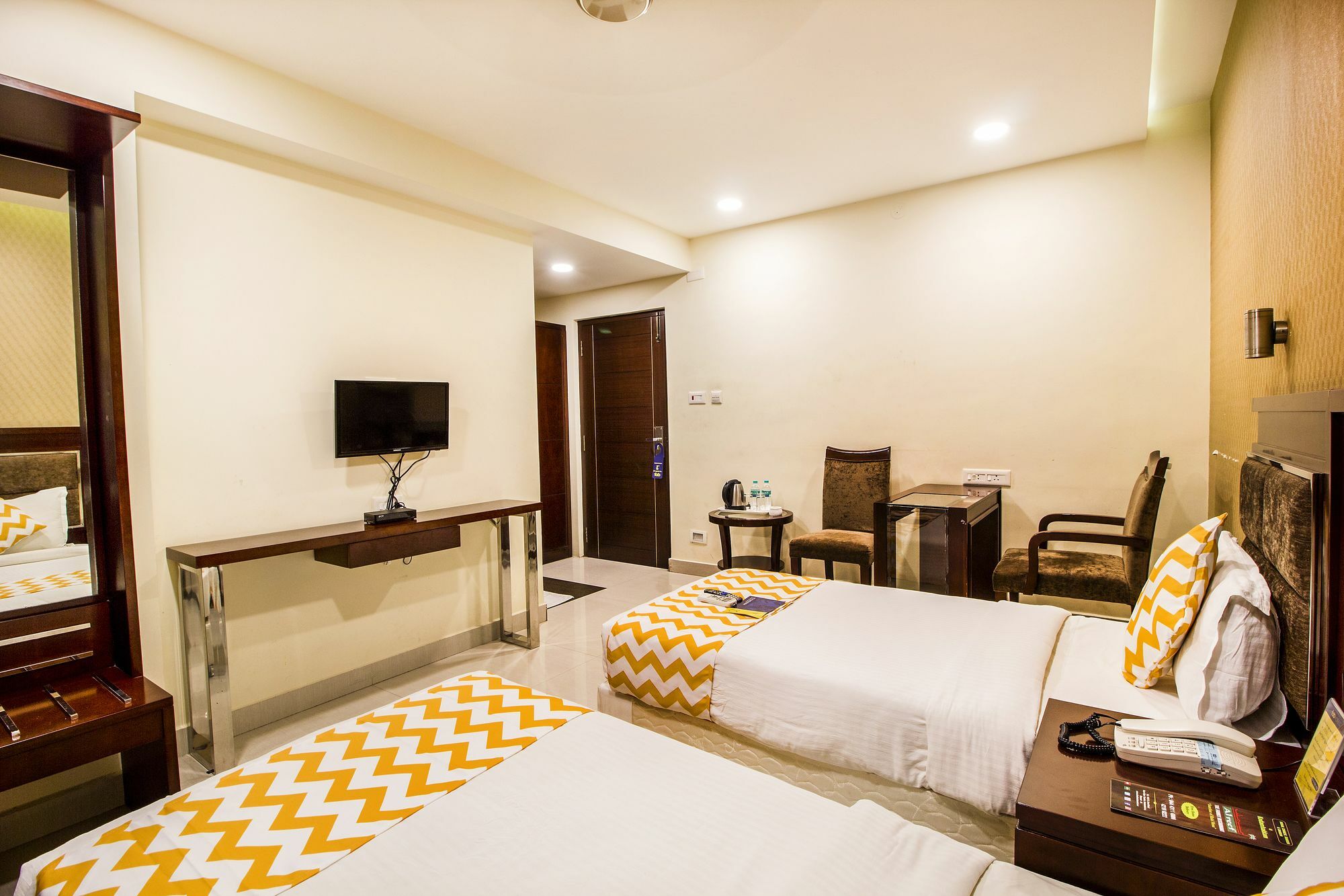 Fabhotel Alreef Residency Chennai Bagian luar foto